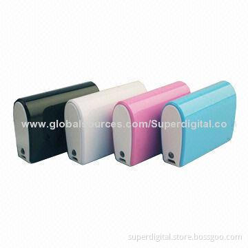 4,400mAh Portable Charging Device for Cellphones with 5V Input Voltage